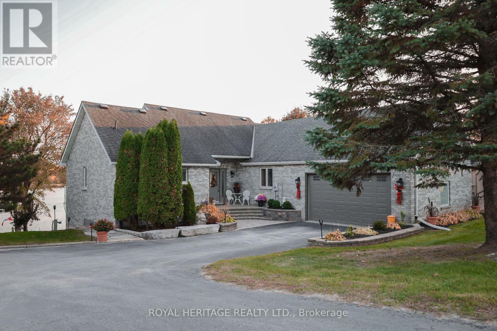 Property Photo: 1 Lawson Court ON K0L 2W0
