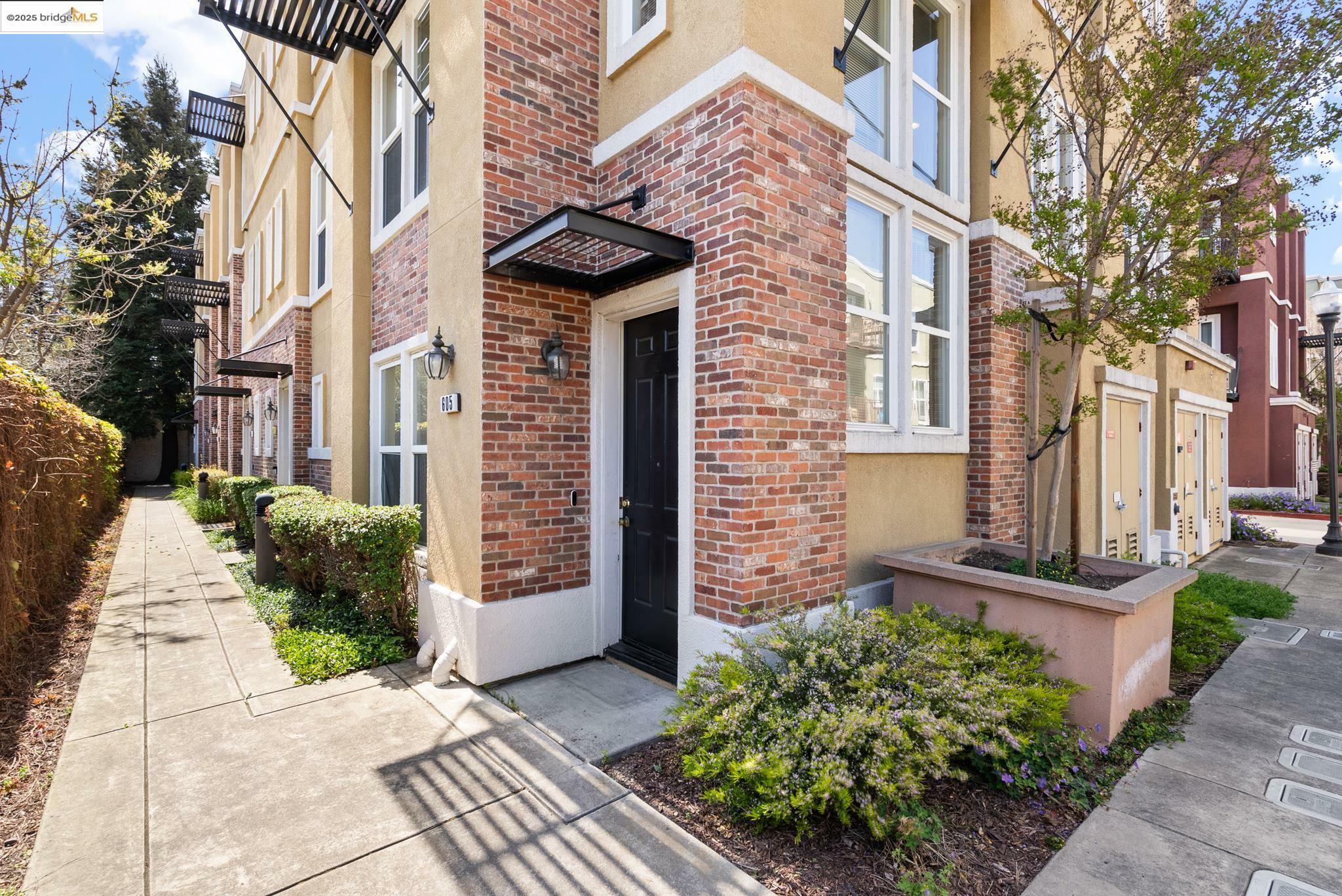 605 Artistic Pl  Hayward CA 94541 photo