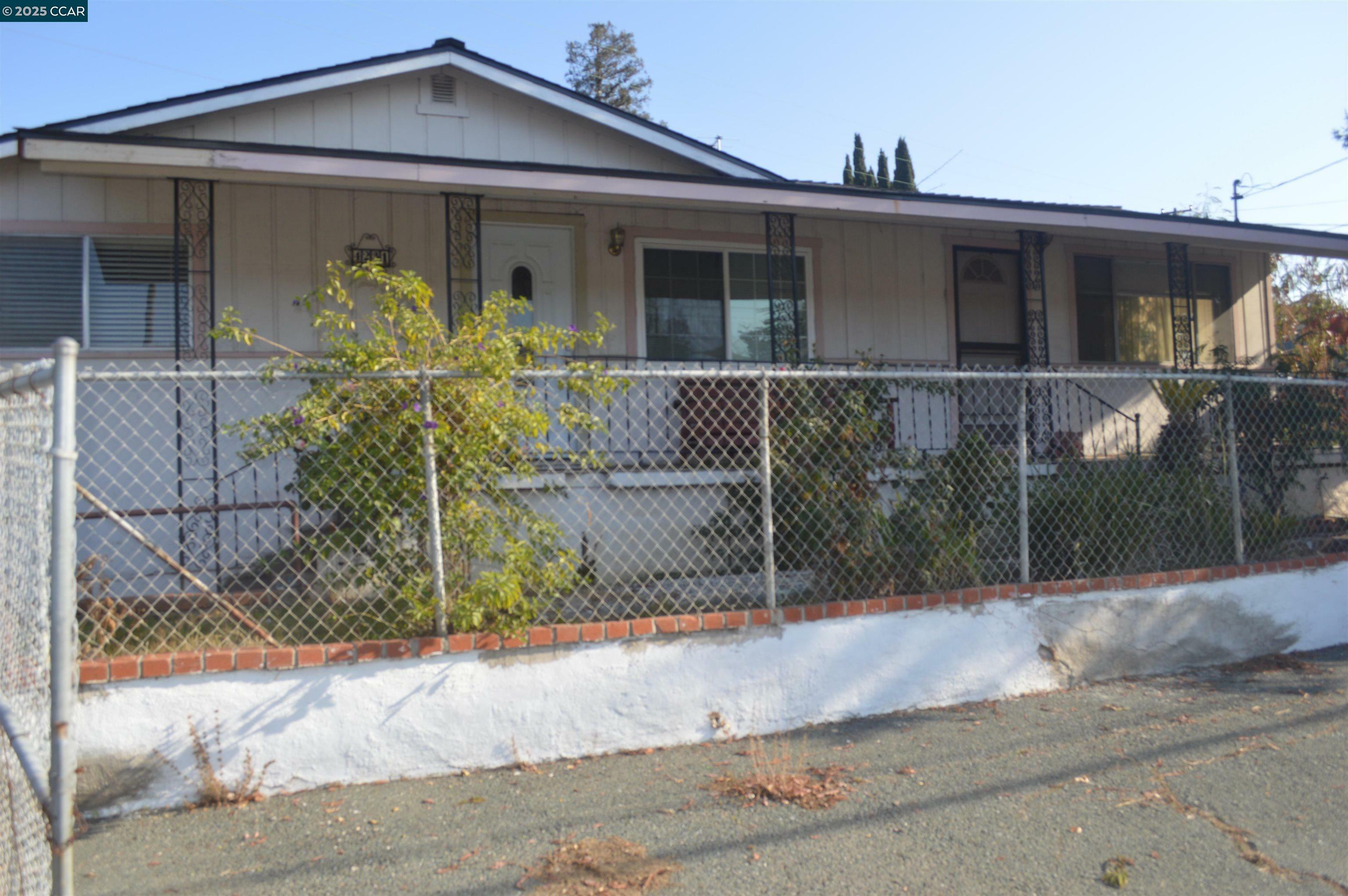 4231 Arthur Rd  Martinez CA 94553 photo