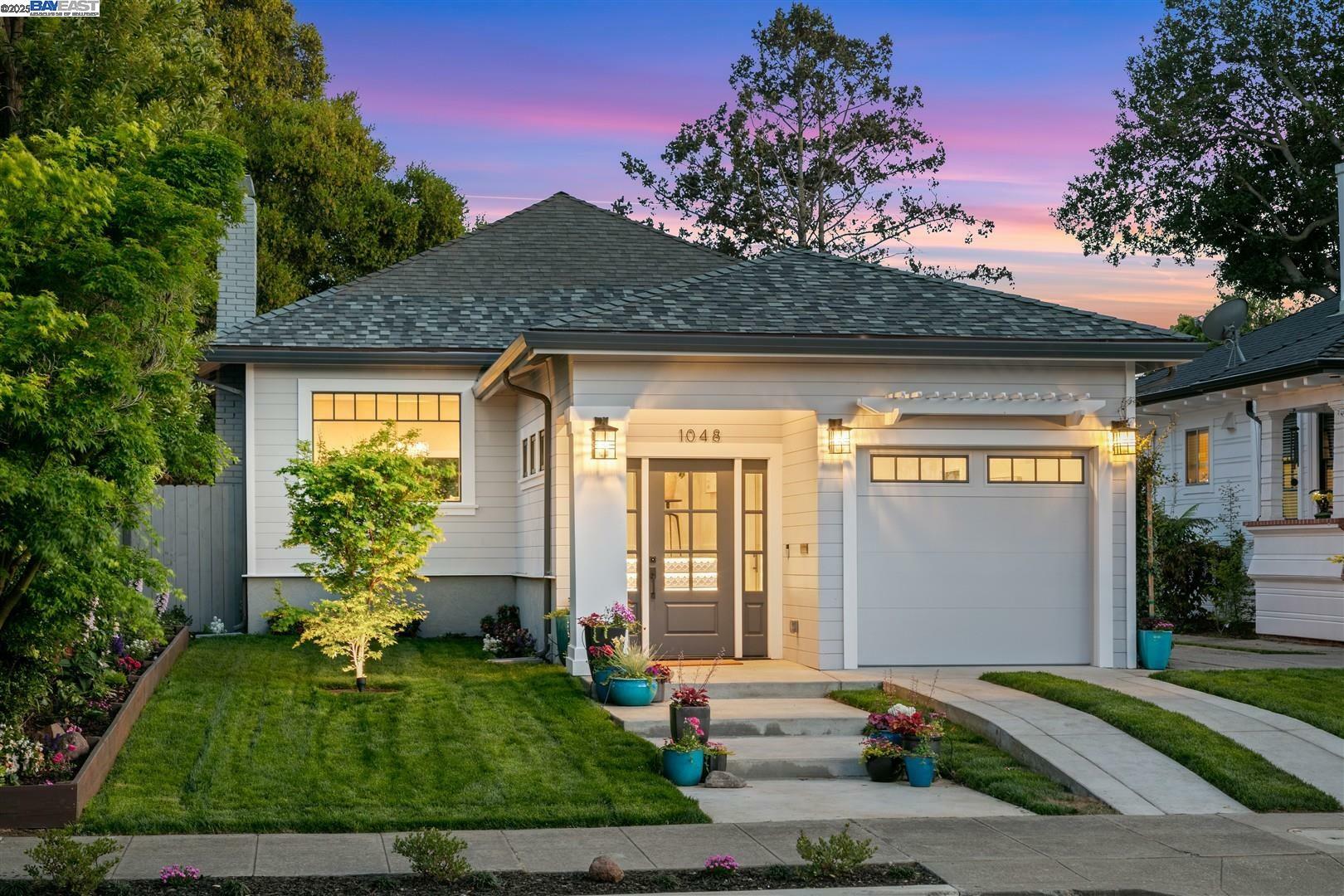 Property Photo: 1048 Fair Oaks Ave CA 94501