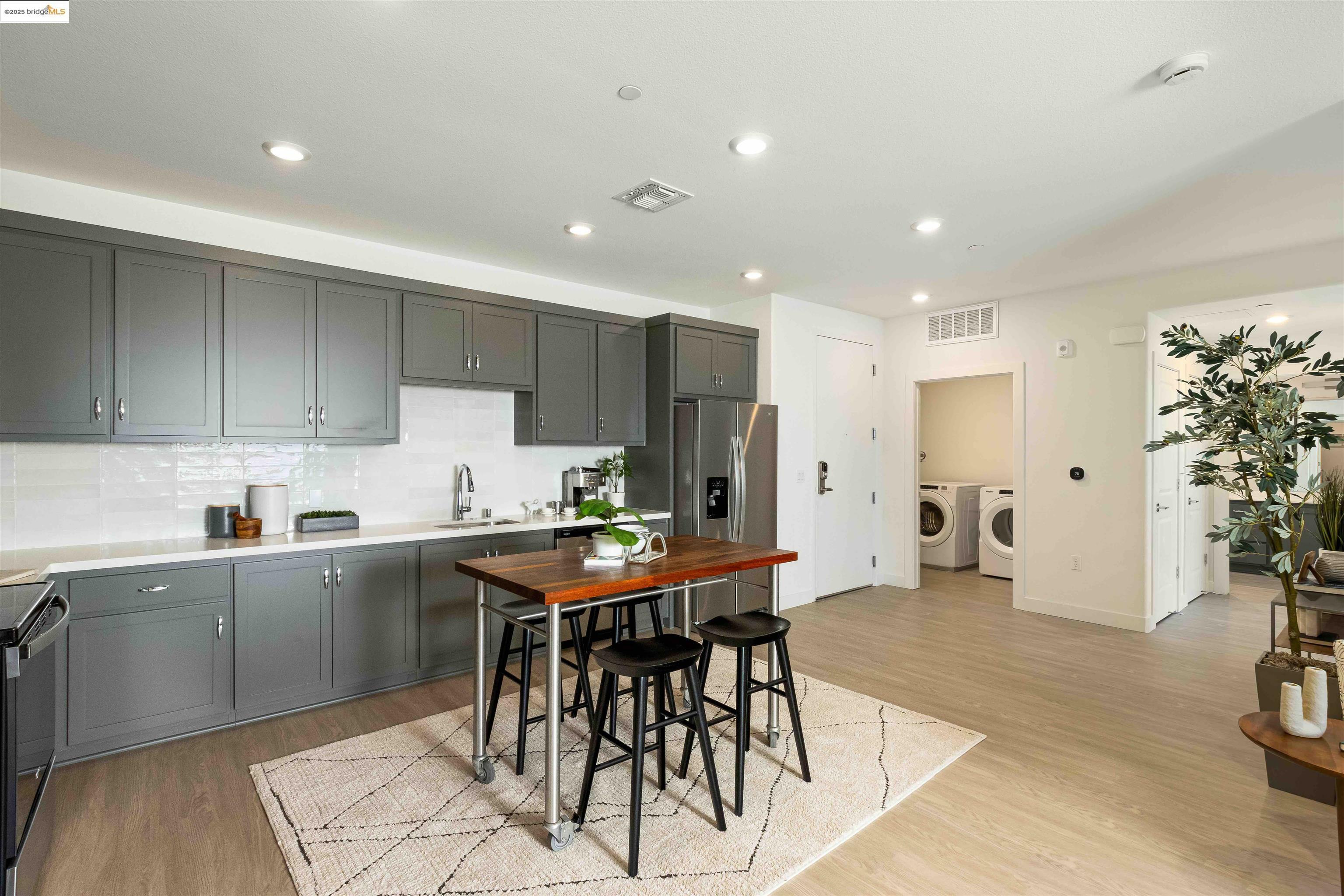 Property Photo: 500 Somi Ct. 307 CA 94544