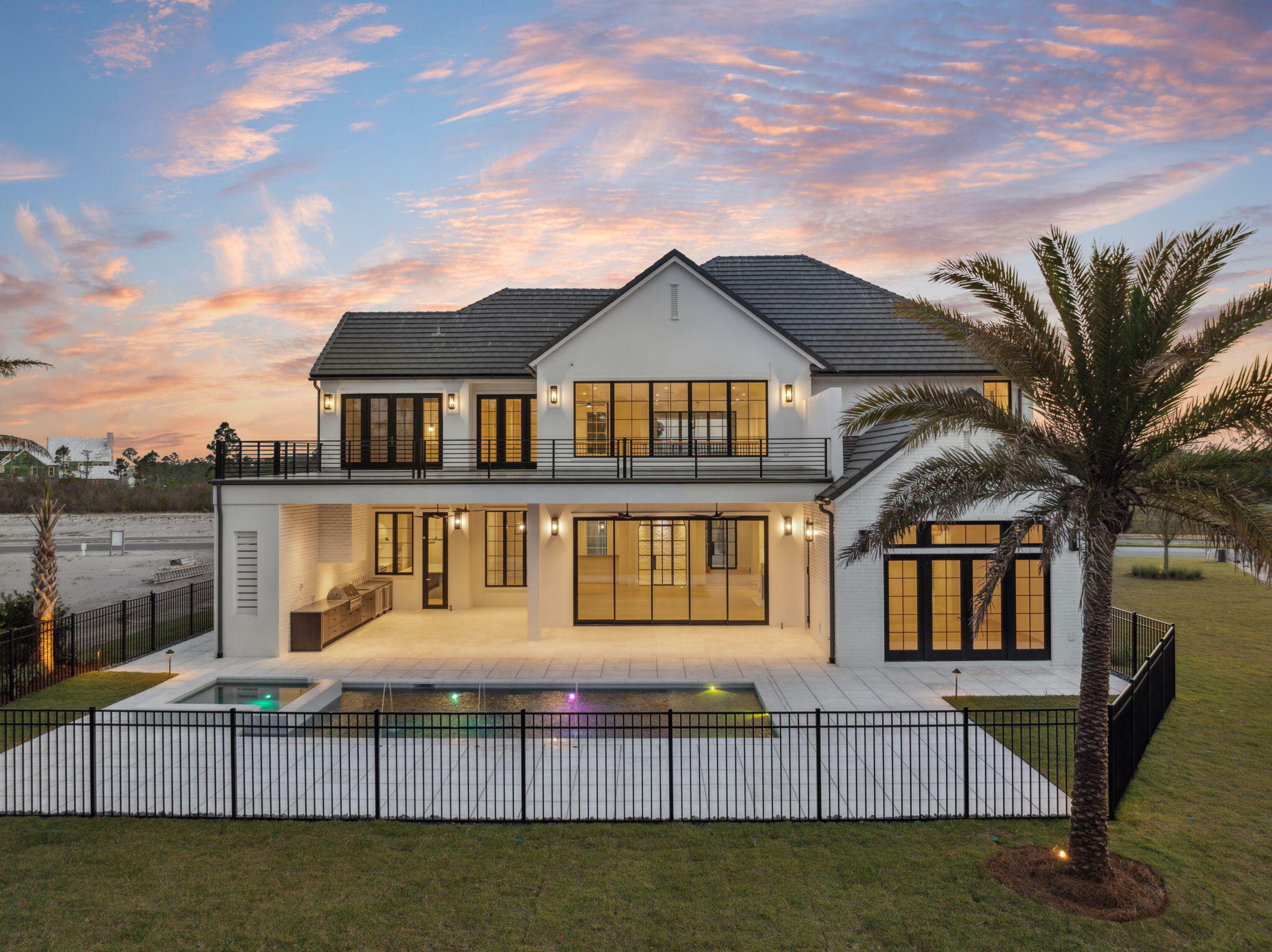 Property Photo: 724 Windsong Dr FL 32461