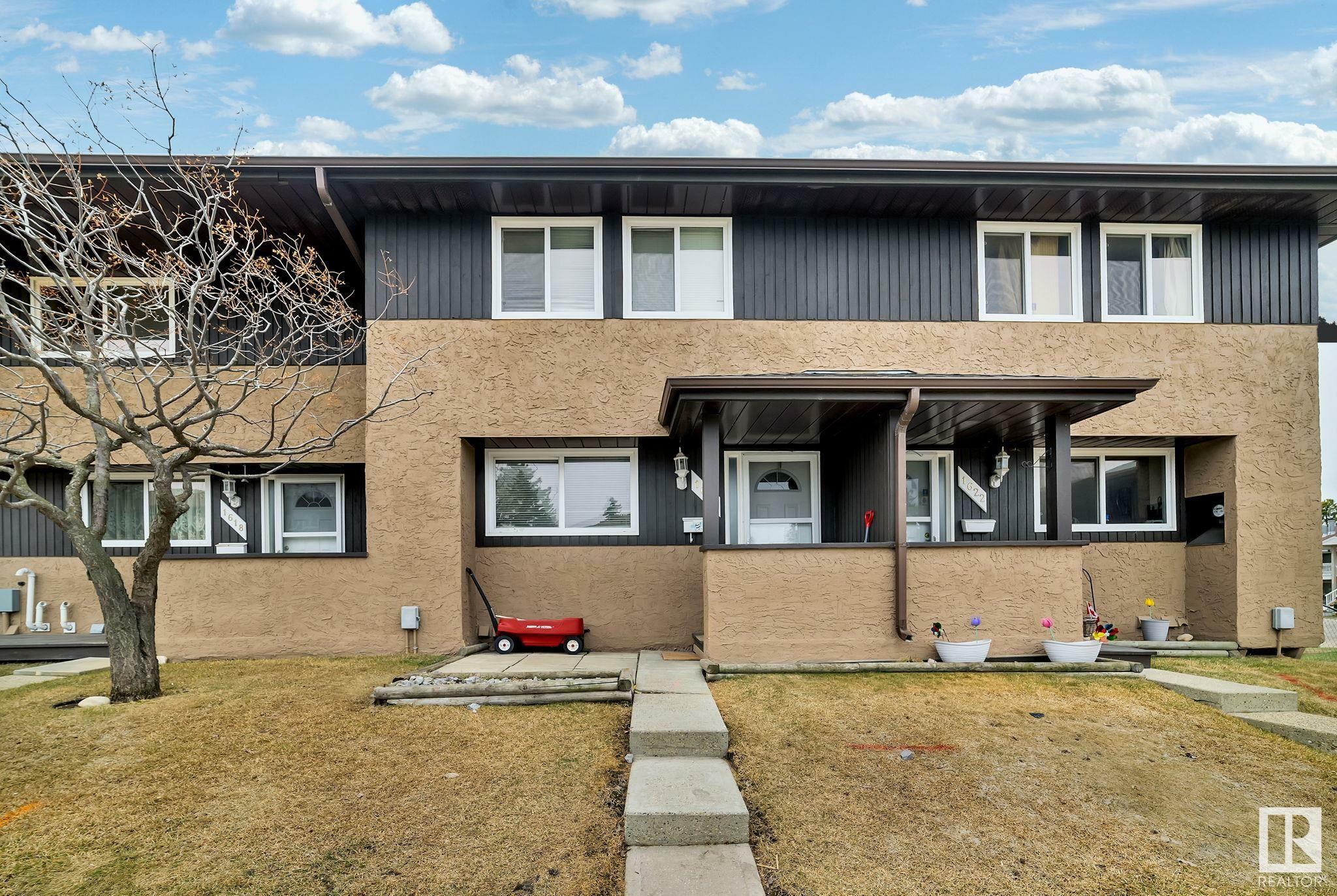 Photo de la propriété: 1620 37 Street NW AB T6L 2R7