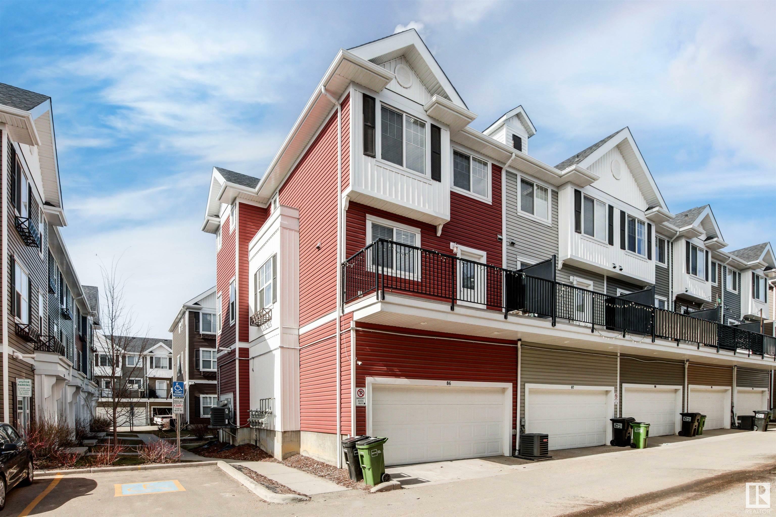 Property Photo: 903 Crystallina Nera Way NW 86 AB T5Z 0N6