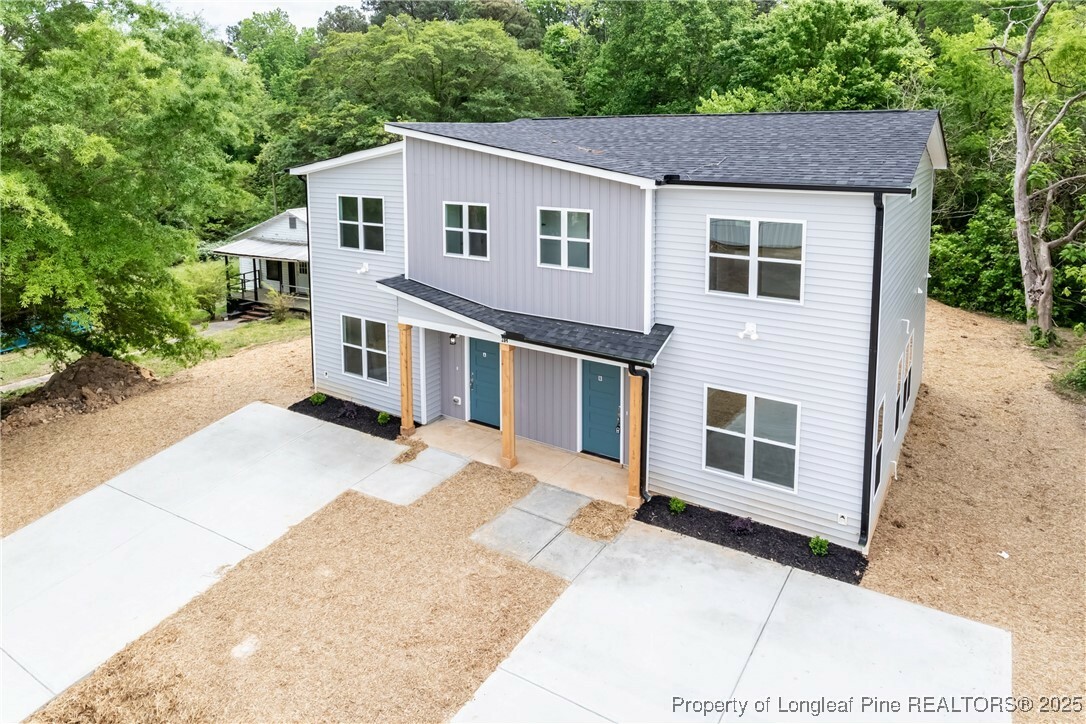 Property Photo: 1057 1059 E Harnett Street NC 28334