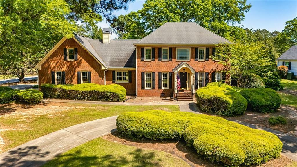 Property Photo: 403 Audubon Circle GA 30223