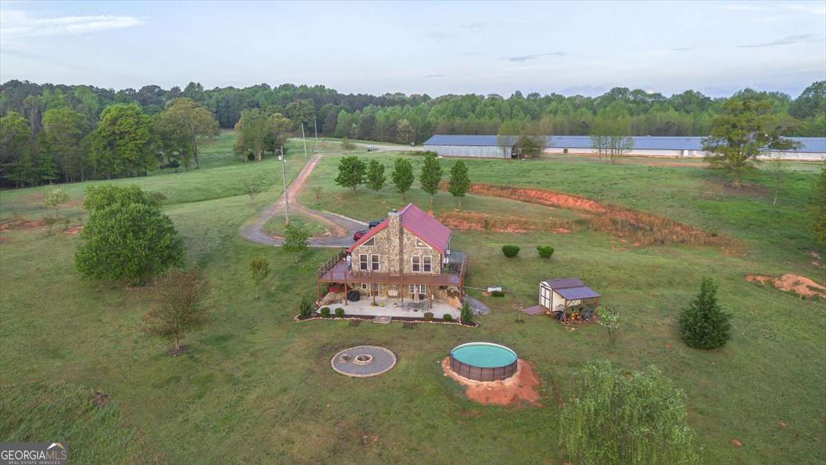 Property Photo: 406 Abc Farm Road GA 30662