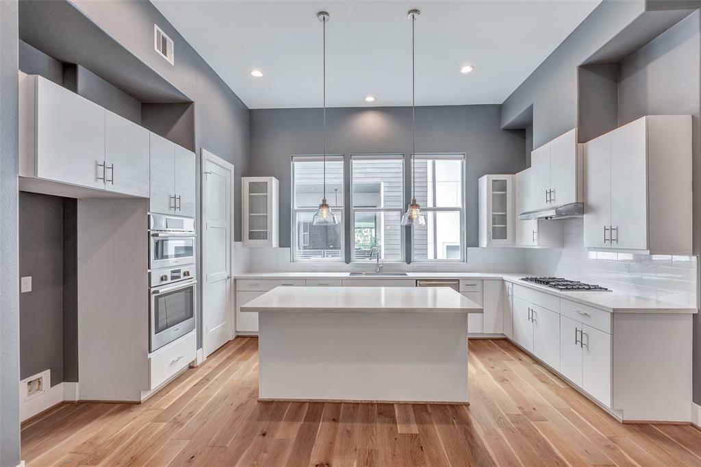 2620 Rusk Street  Houston TX 77003 photo