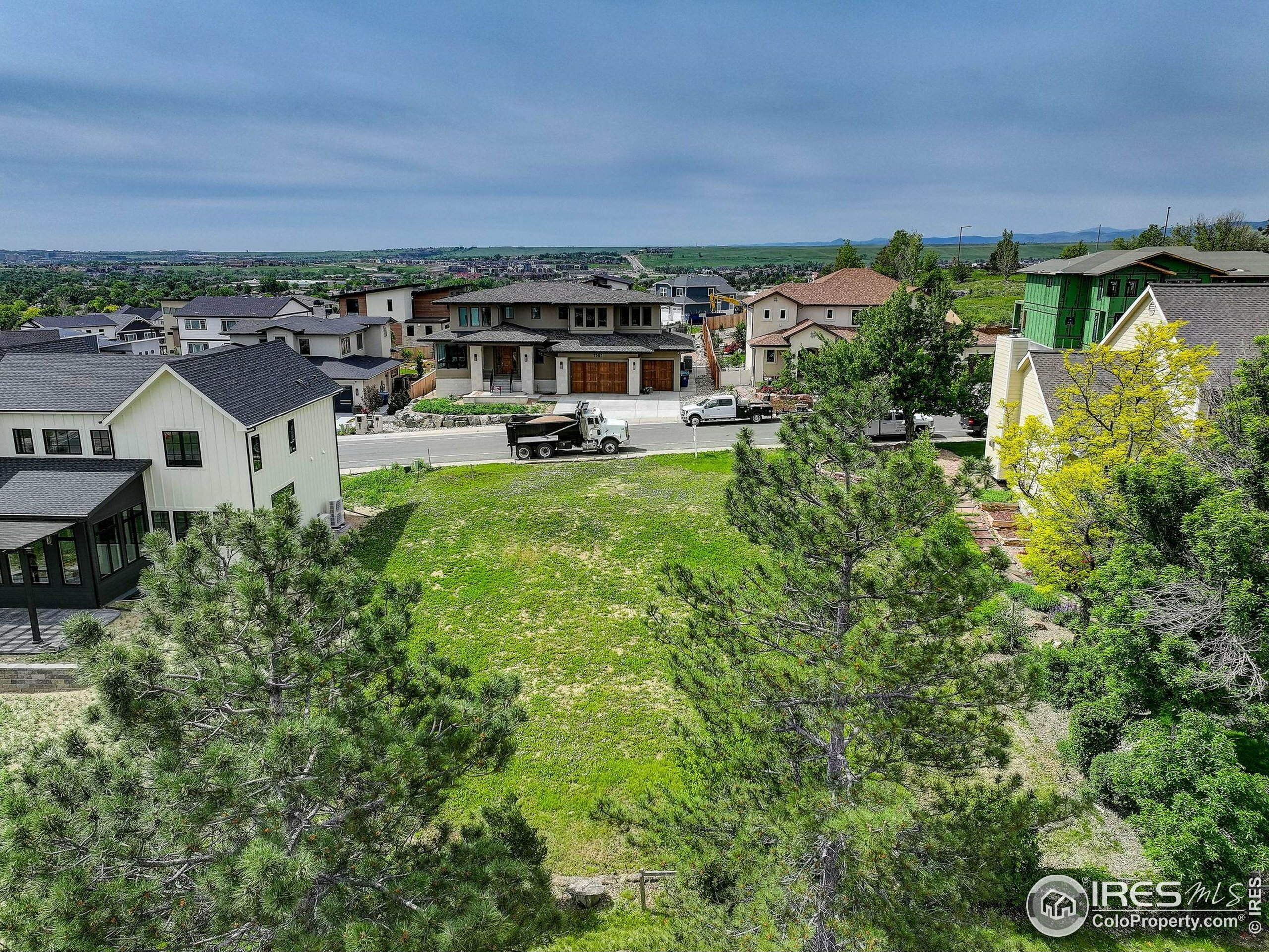Property Photo: 1136 W Enclave Cir CO 80027