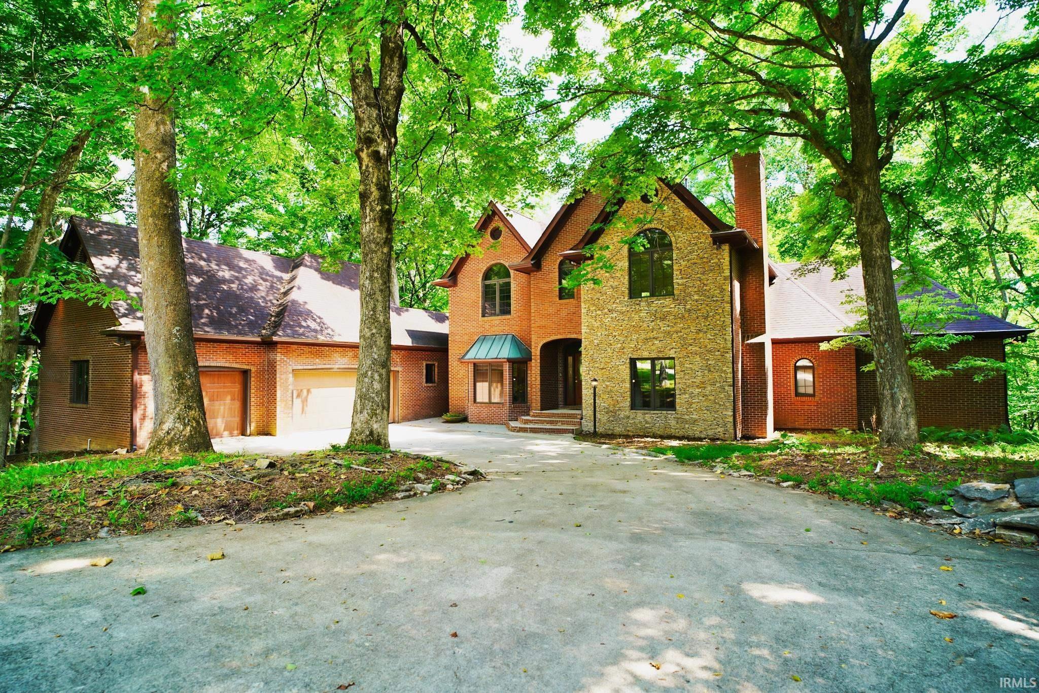 Property Photo: 3712 E Devonshire Lane IN 47408