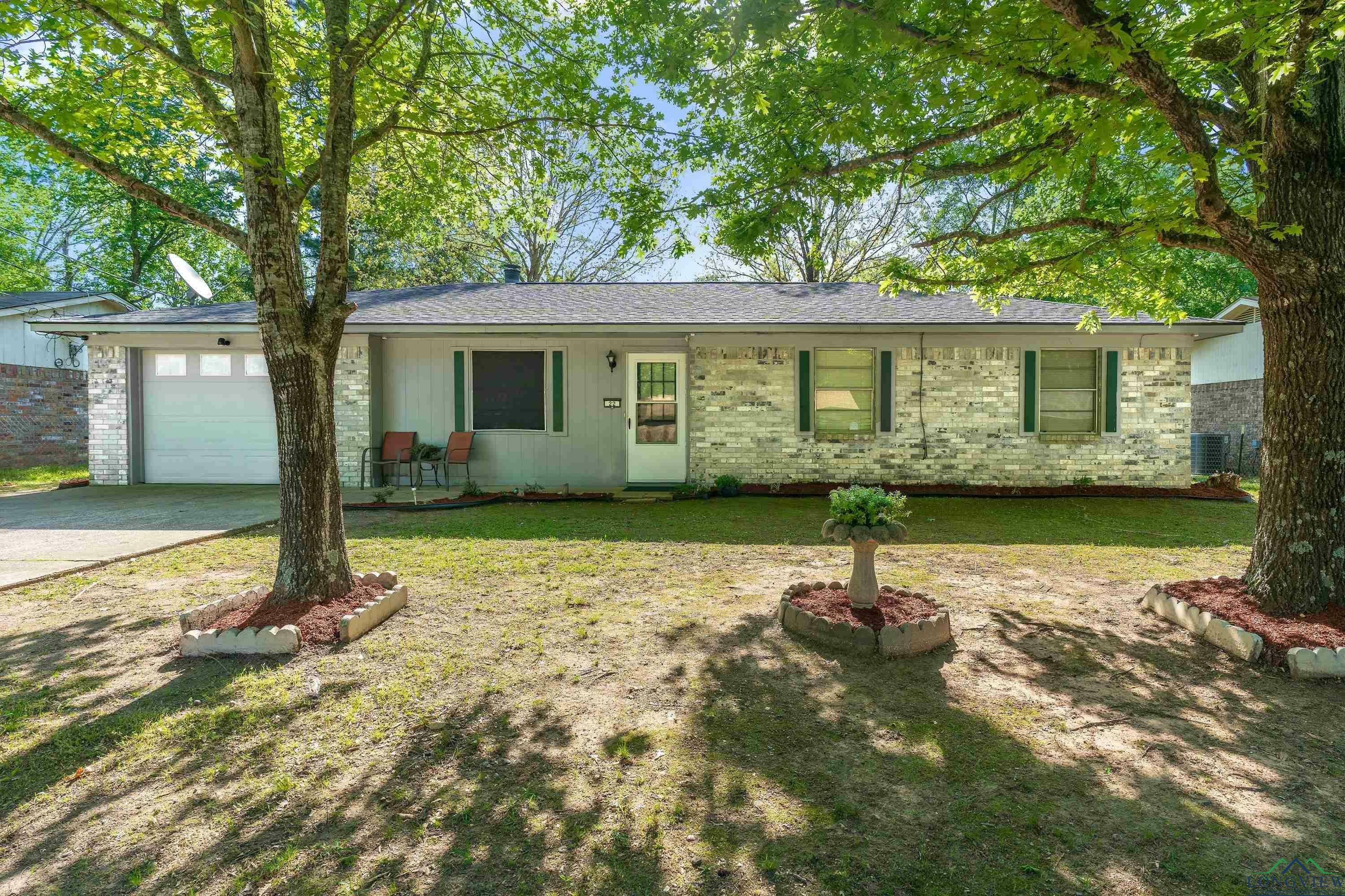 Property Photo:  22 Melanie Court  TX 75603 