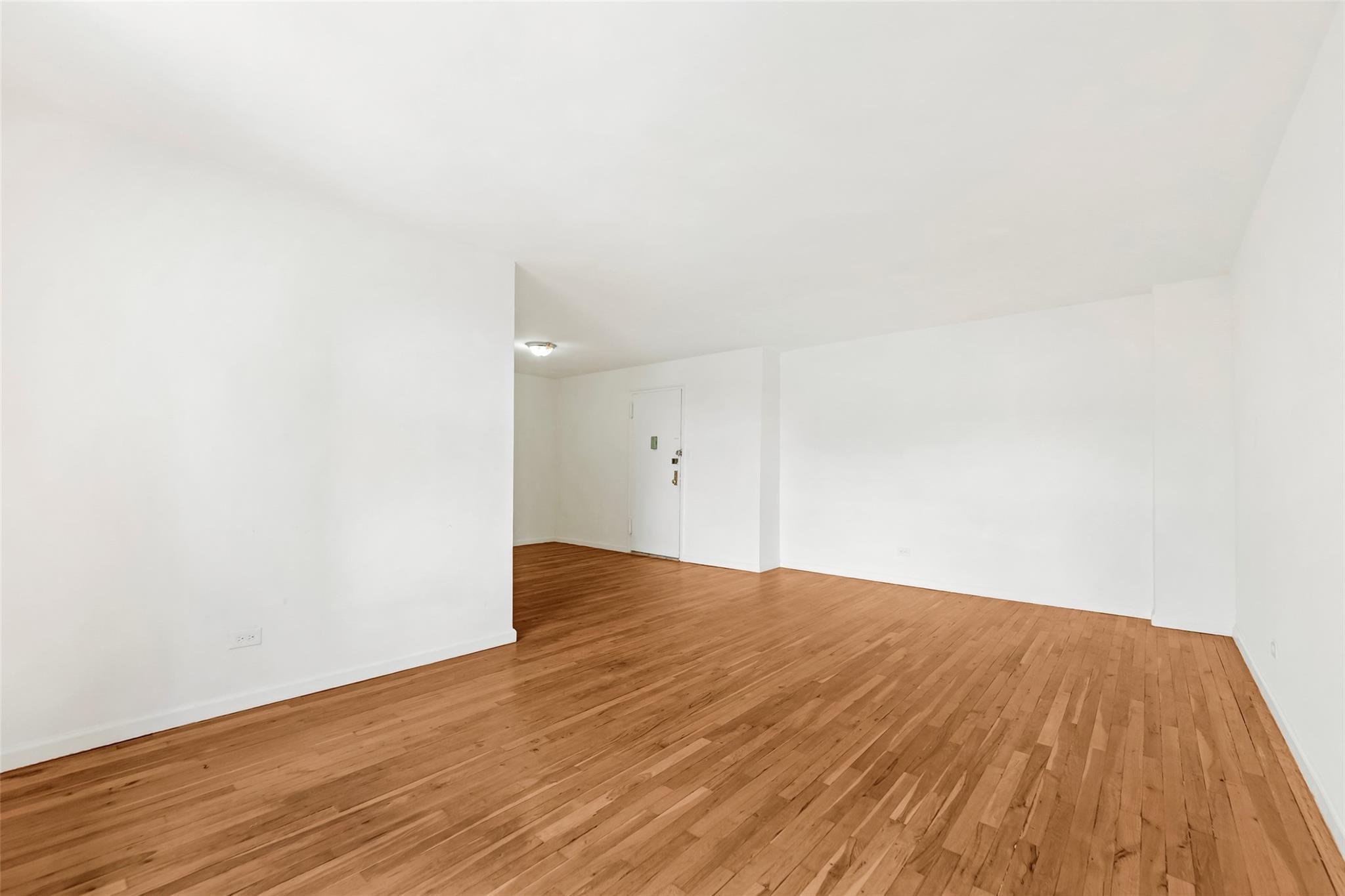 Property Photo: 282 E 35th Street 7V NY 11203