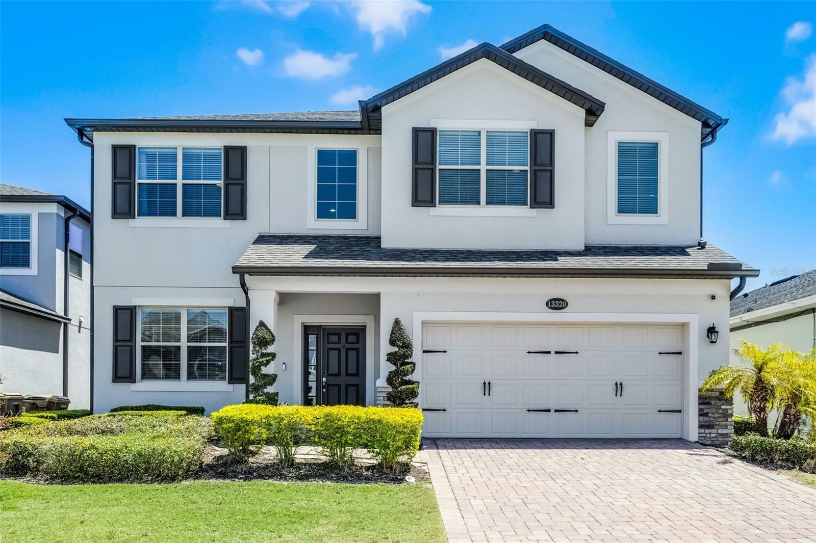 Property Photo: 13320 Magnolia Valley Drive FL 34711
