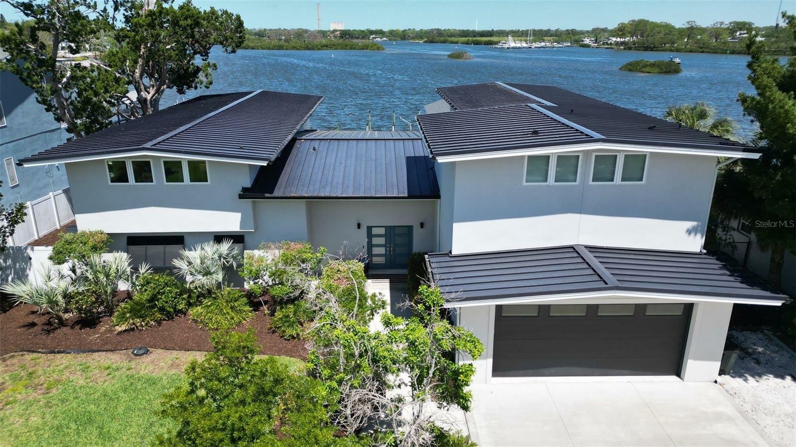 915 Bayshore Drive  Tarpon Springs FL 34689 photo