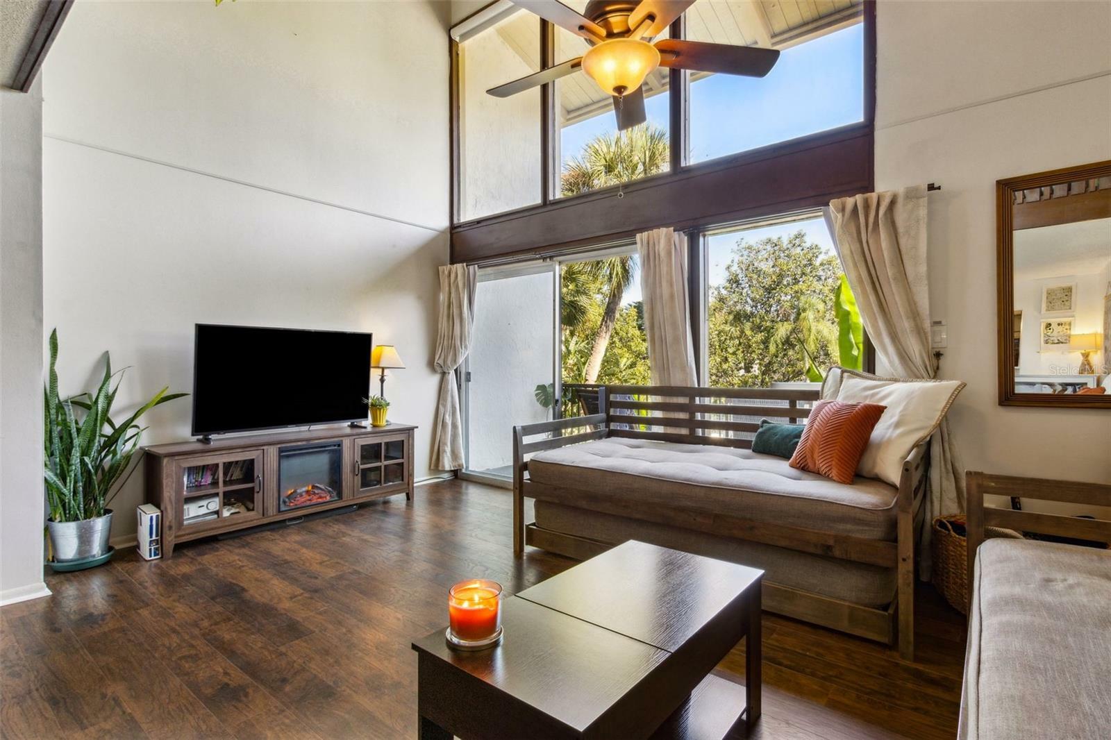 Property Photo: 200 Maitland Avenue 28 FL 32701