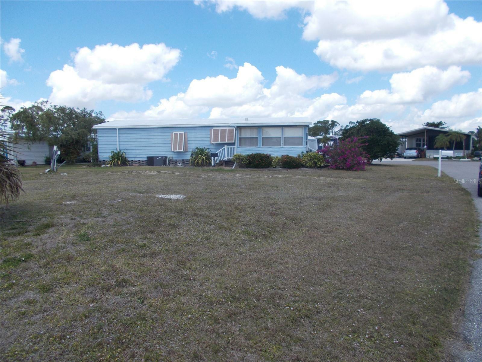 Property Photo: 6517 Kipa Court FL 34287
