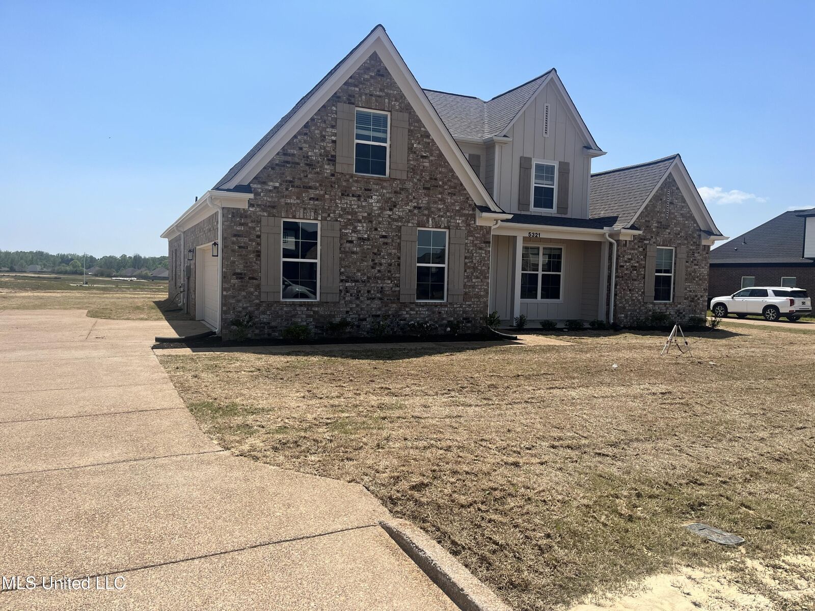 Property Photo: 5332 John Neilson Way MS 38654