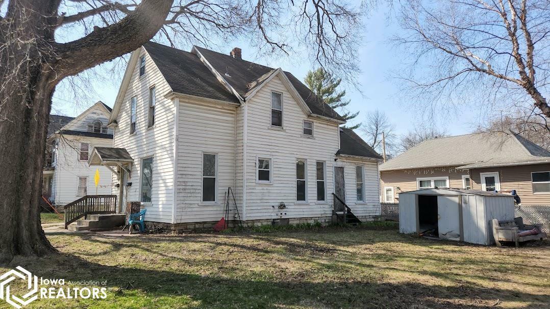 Property Photo: 116-116.5 9th Street IA 50401