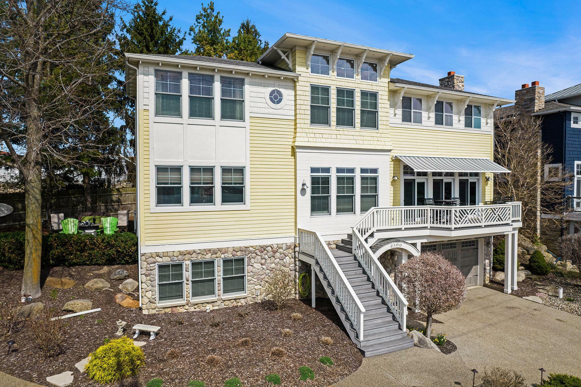 Property Photo: 2300 N Long Lake Road MI 48430