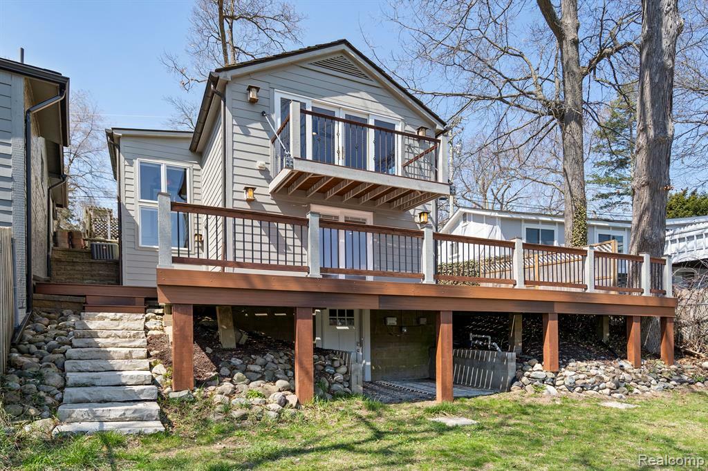 Property Photo: 561 Bellevue Avenue MI 48362 2714