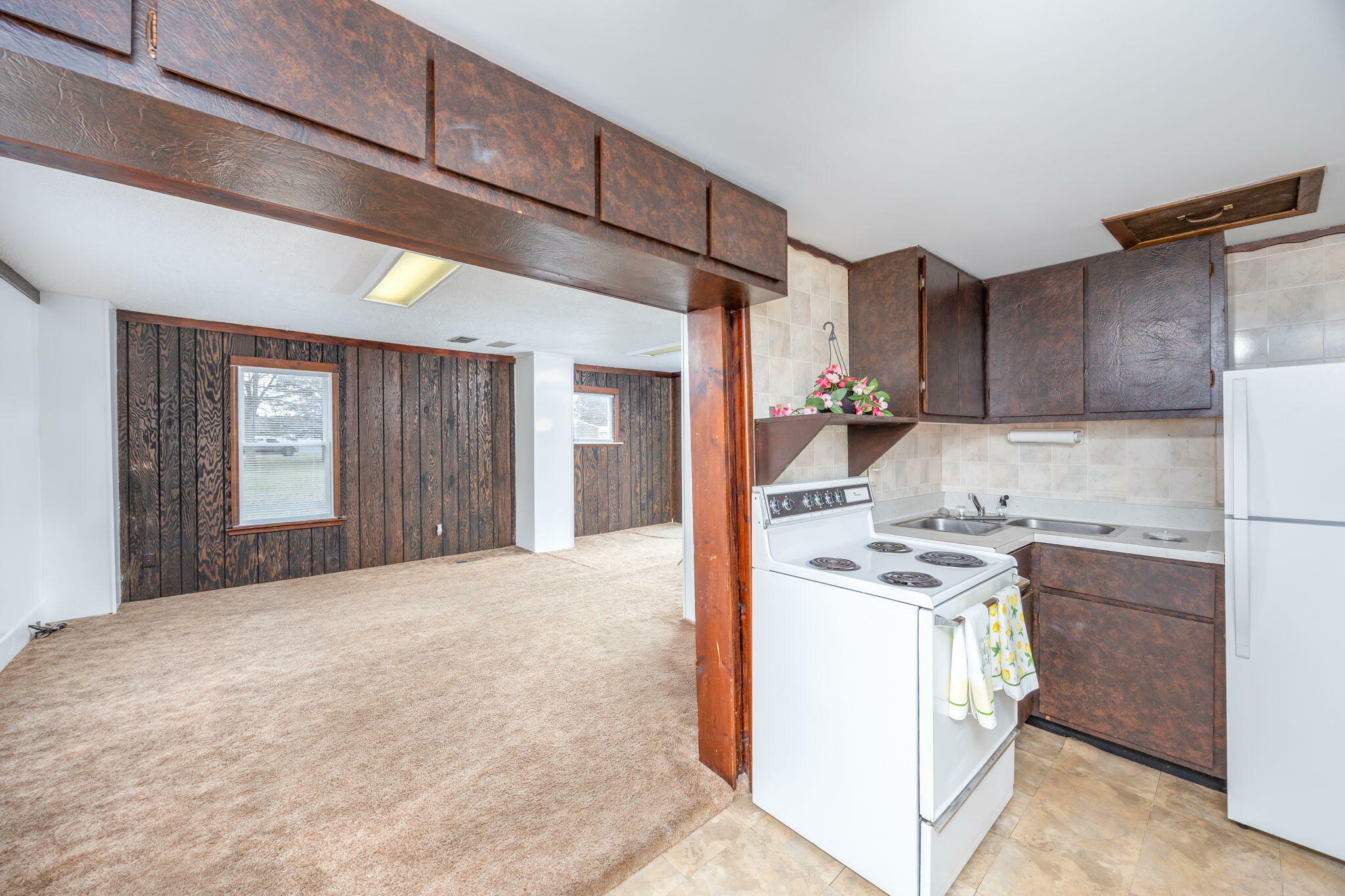 Property Photo: 430 N Perry Street MI 49305