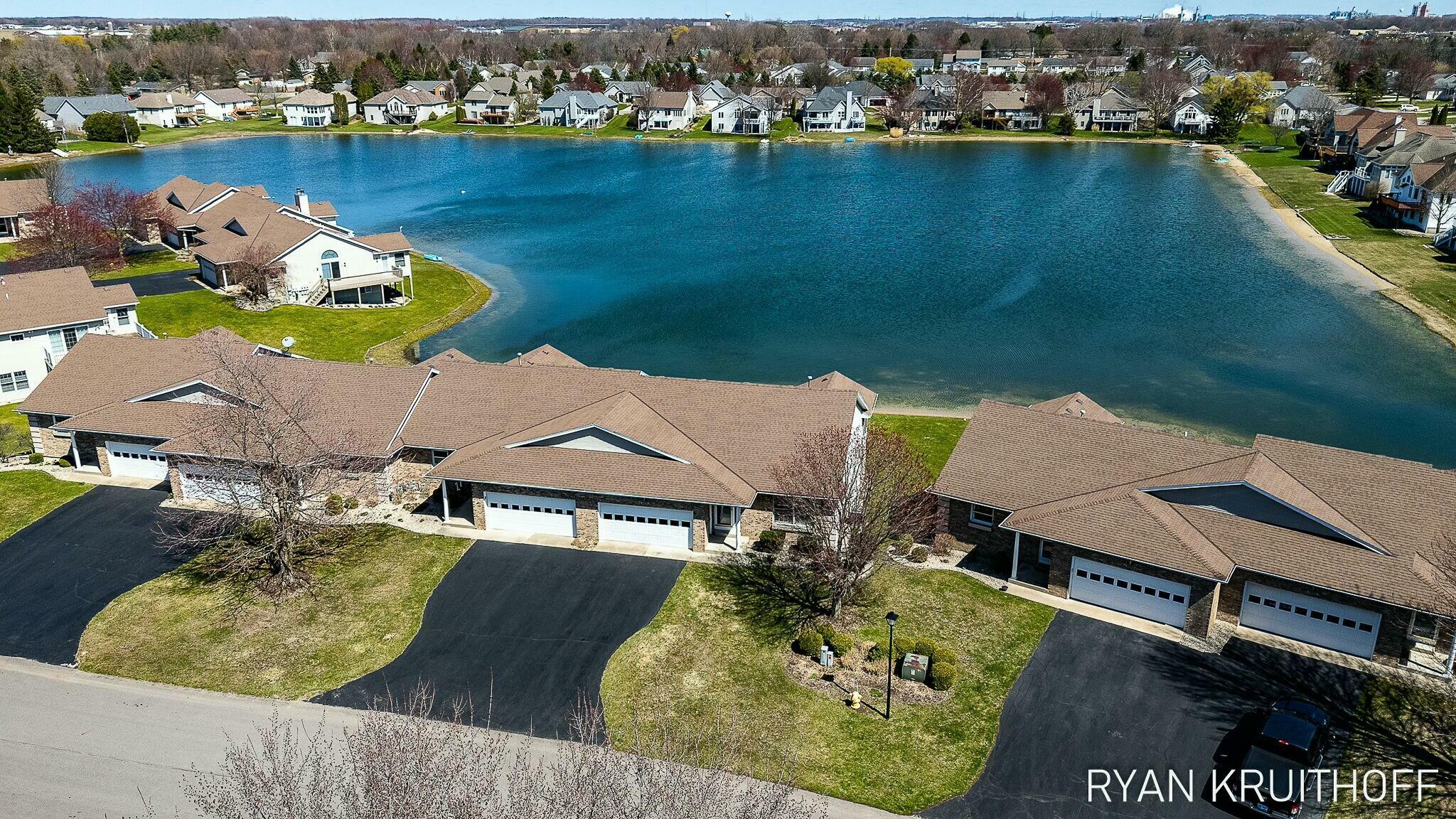 Property Photo:  3076 Regency Parkway  MI 49464 