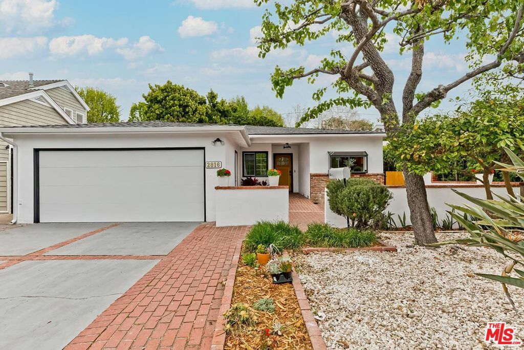 Property Photo: 2816 Granville Avenue CA 90064