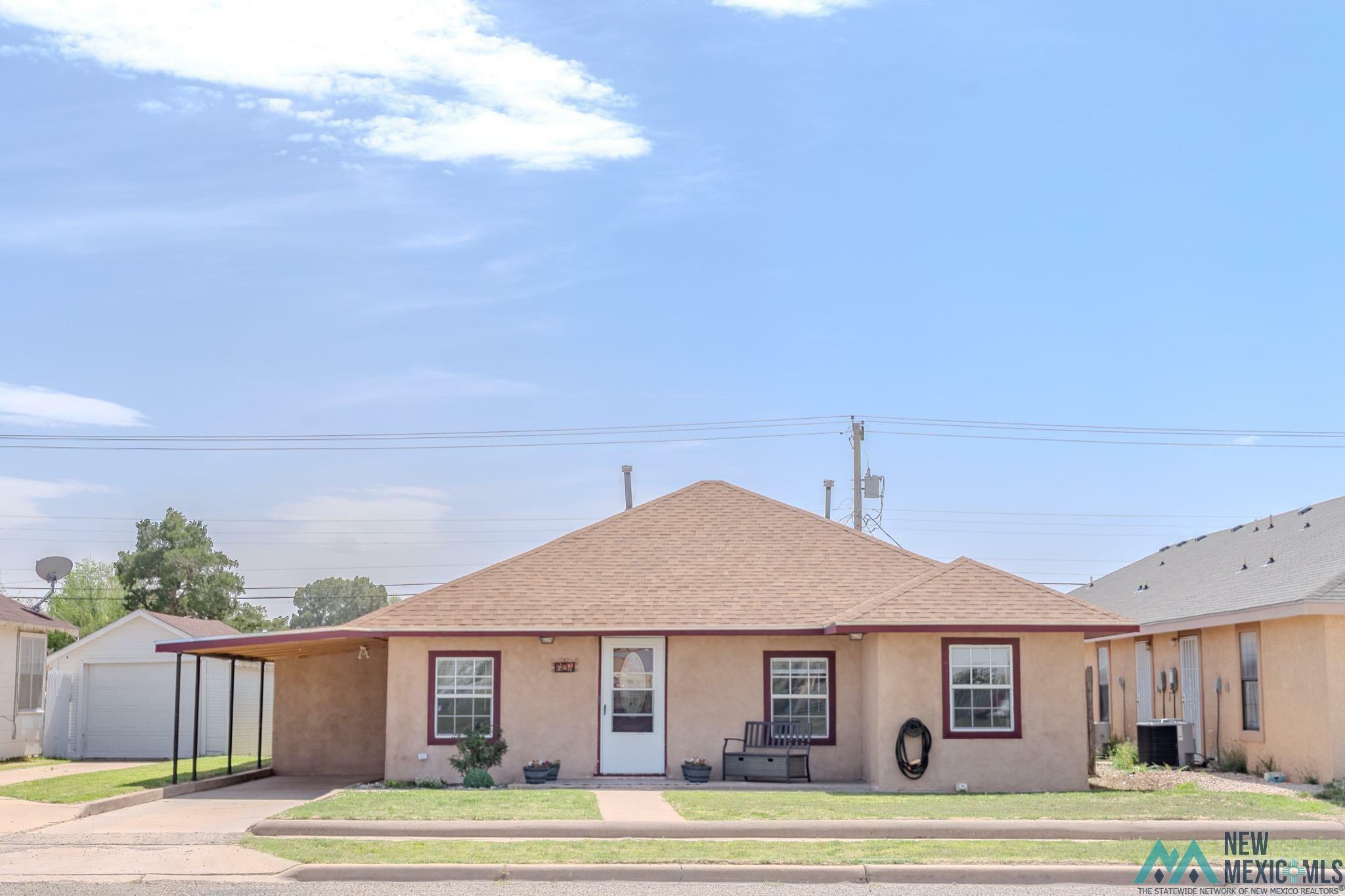 Property Photo: 604 S Abilene NM 88130