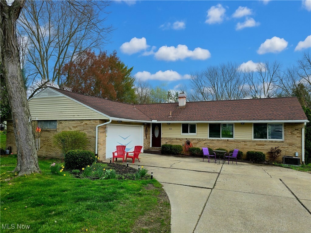 Property Photo: 621 Brookpark Drive OH 44223