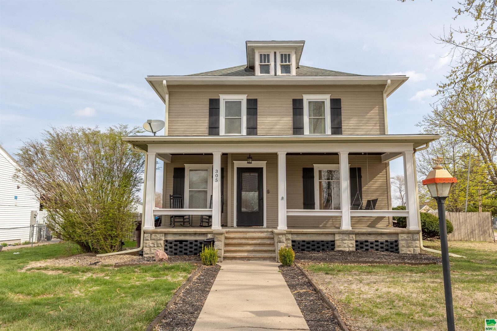 Property Photo:  305 W 17th Street  NE 68776 