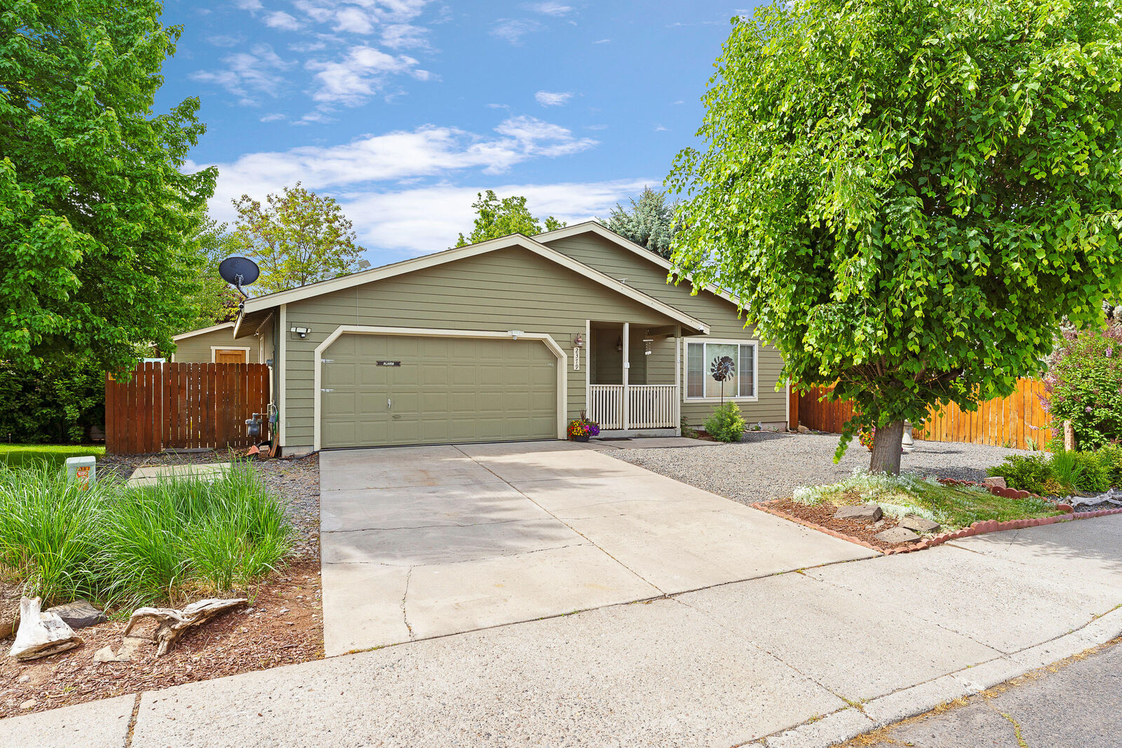 Property Photo:  2379 Mountain Willow Drive  OR 97701 