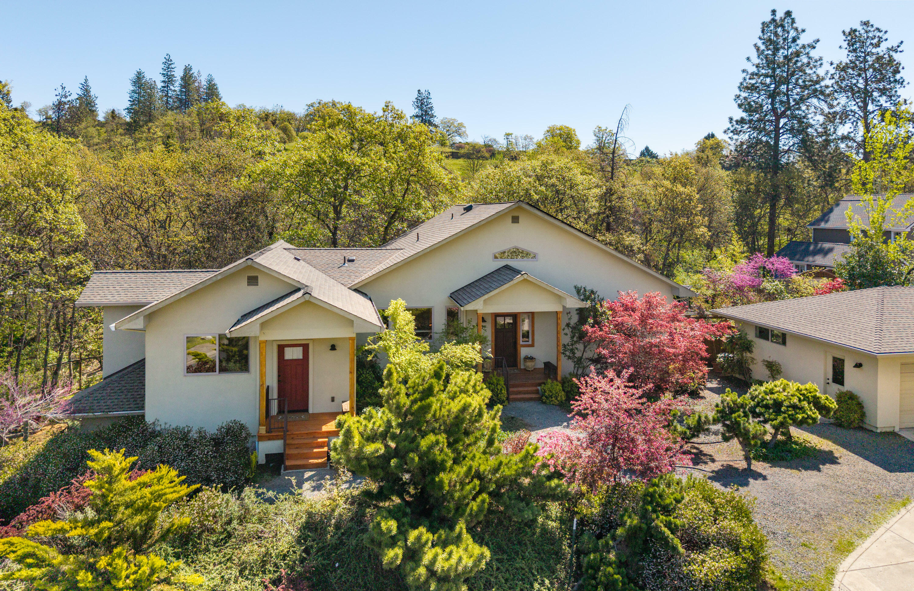 Property Photo: 130 Westwood Street OR 97520