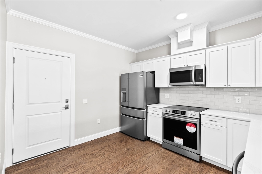 Property Photo: 485 Blue Hills Parkway 5 MA 02186