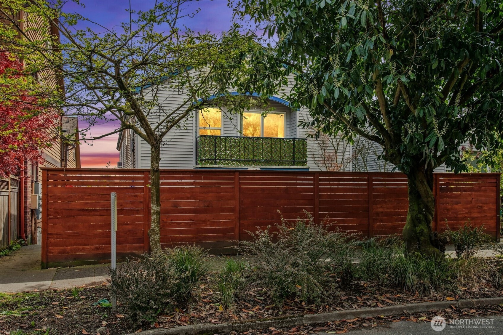 112  25th Avenue E 302  Seattle WA 98112 photo
