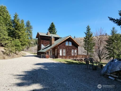 Property Photo:  17  Rosse Road  WA 99166 