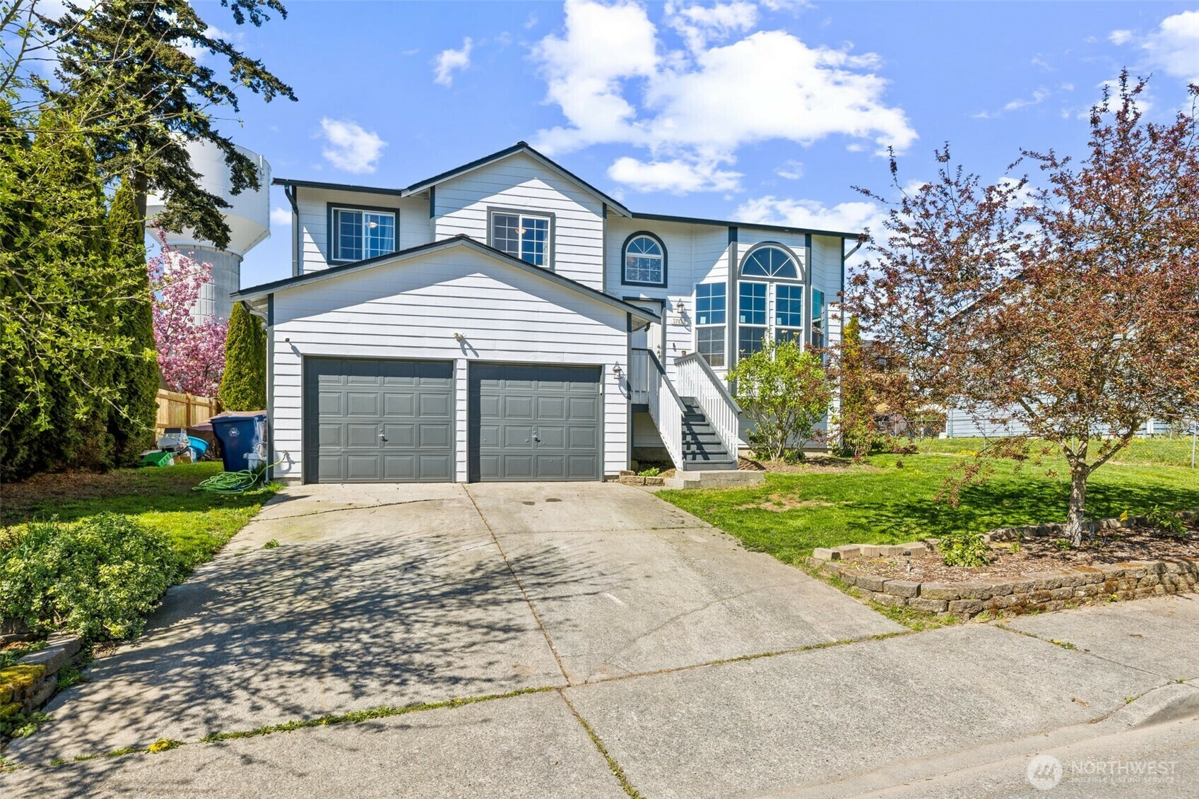 Property Photo: 27828 74th Avenue NW WA 98292