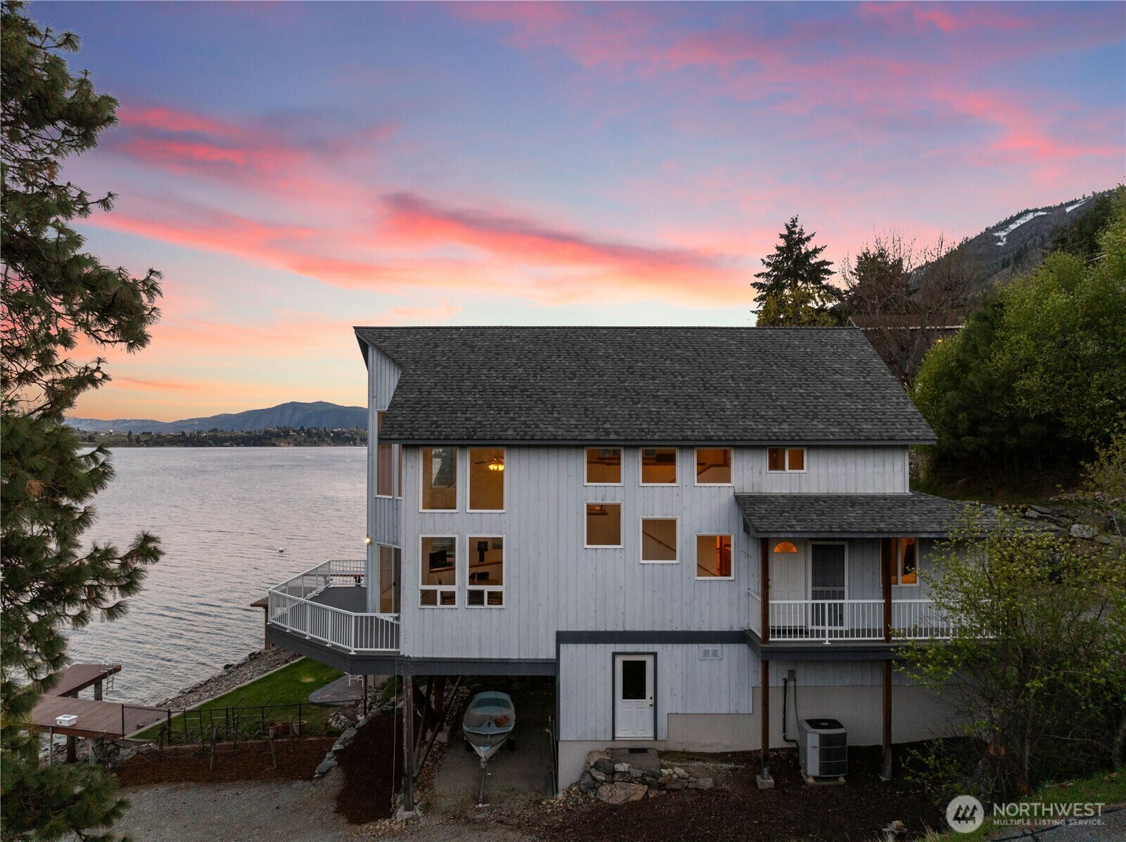 37  Driftwood Lane  Chelan WA 98816 photo