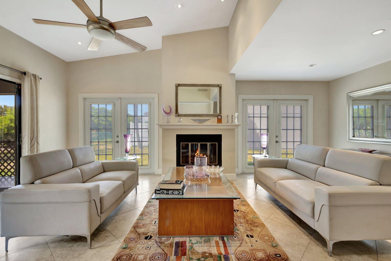 Property Photo: 4075 Clearview Ter Terrace FL 33417
