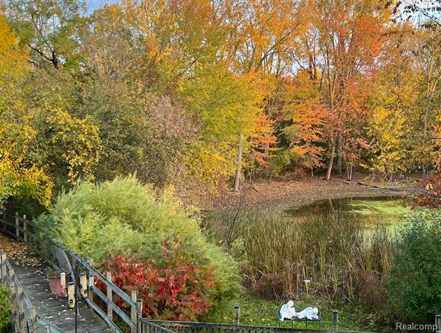 Property Photo:  48002 8 Mile Road  MI 48167 