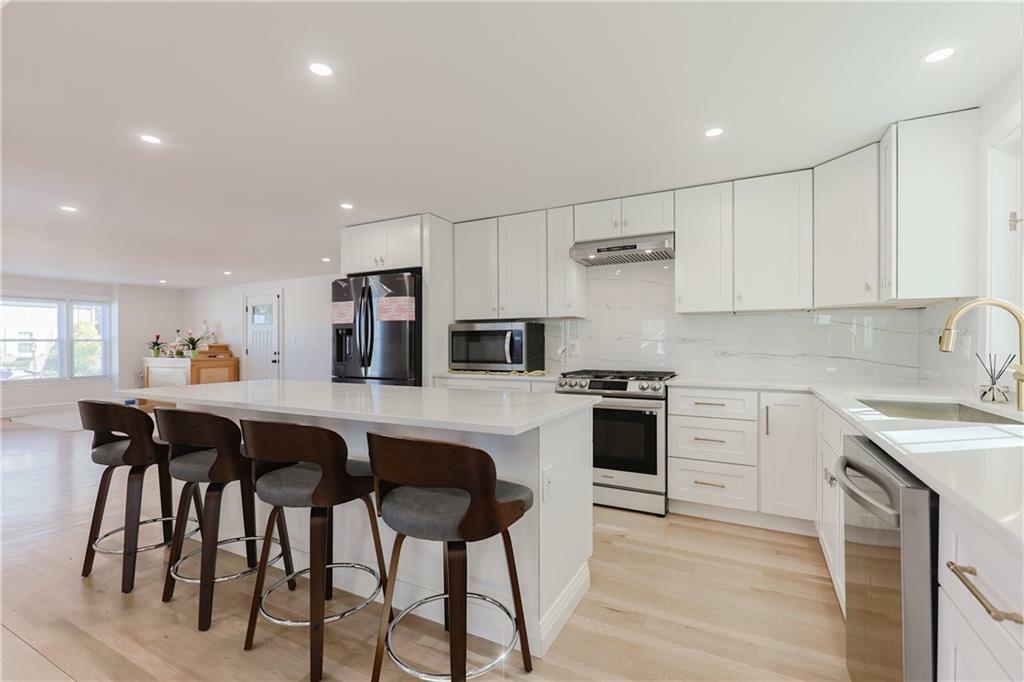 Property Photo: 9 Country Parkway RI 02911
