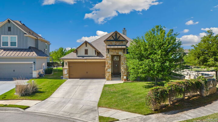 Property Photo: 11904 Trail Hollow TX 78154