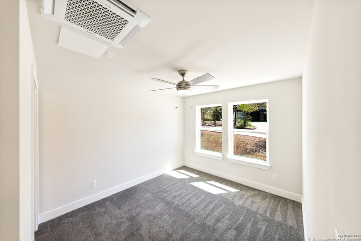 Property Photo: 419 Ira #1101 Unit 1101 TX 78209