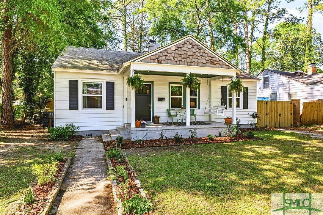 Property Photo: 413 S Baldwin Circle GA 31405