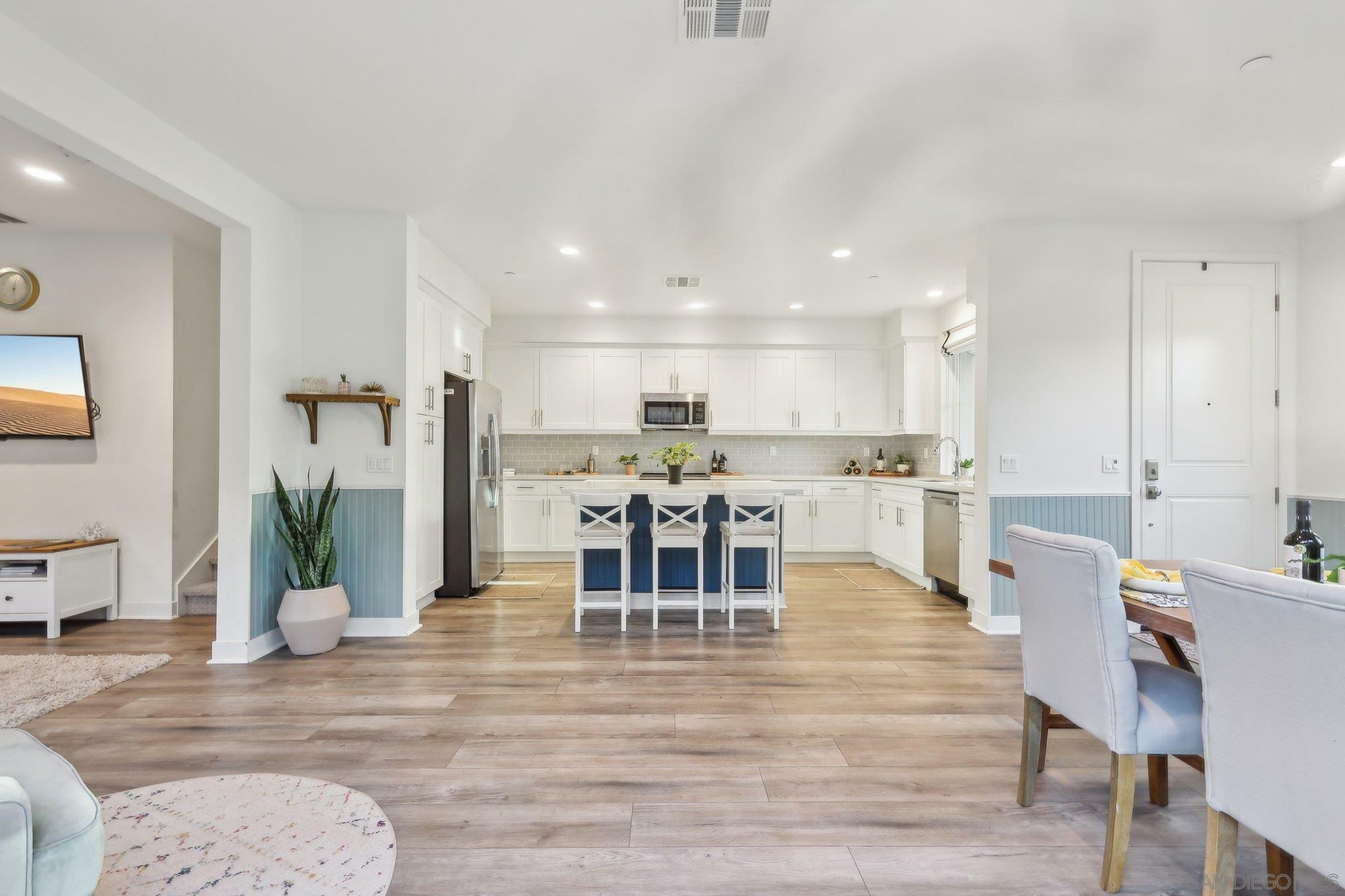 Property Photo: 8671 Tobago Ln CA 92071