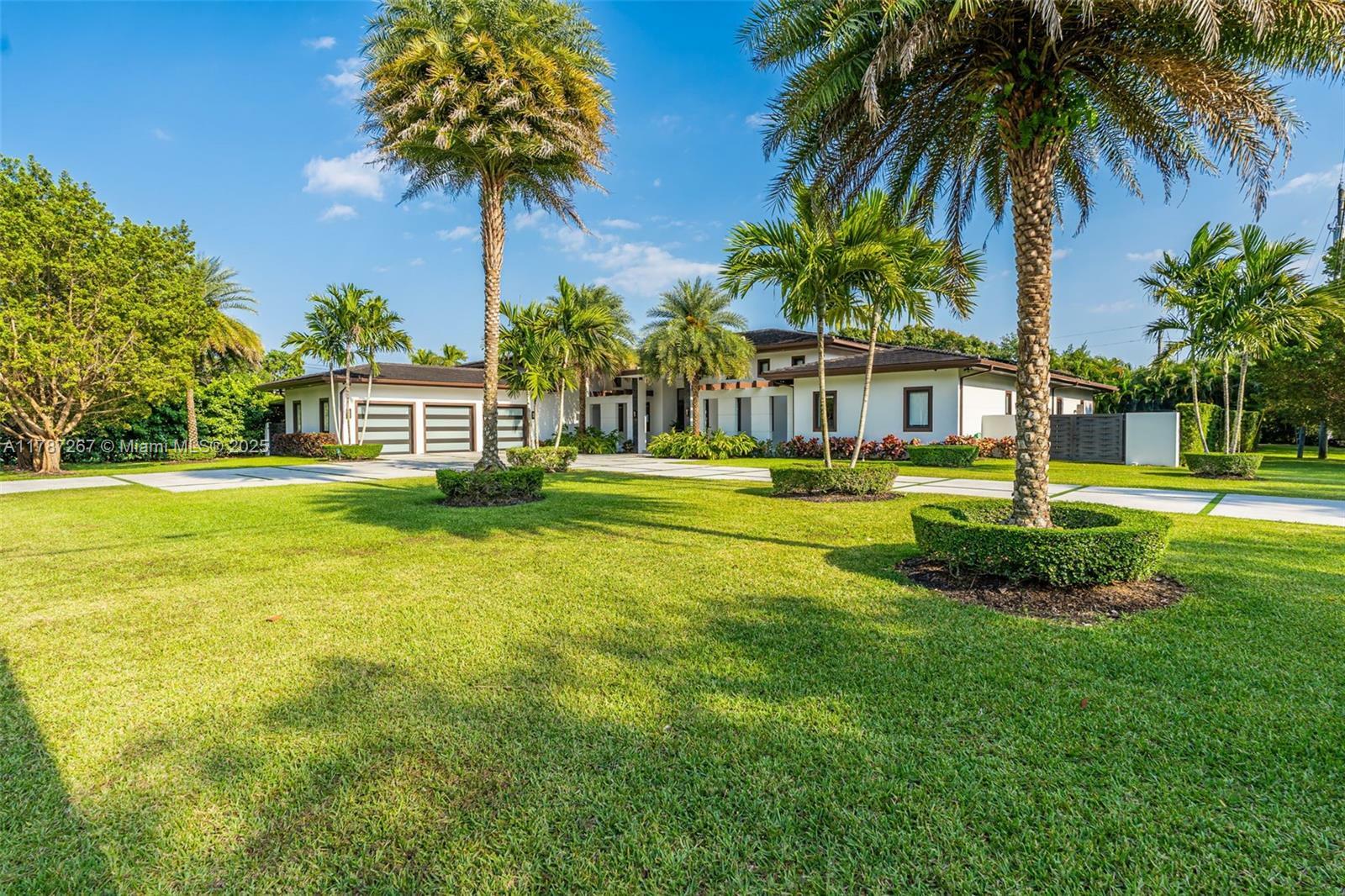 Property Photo:  9150 SW 124th St  FL 33176 