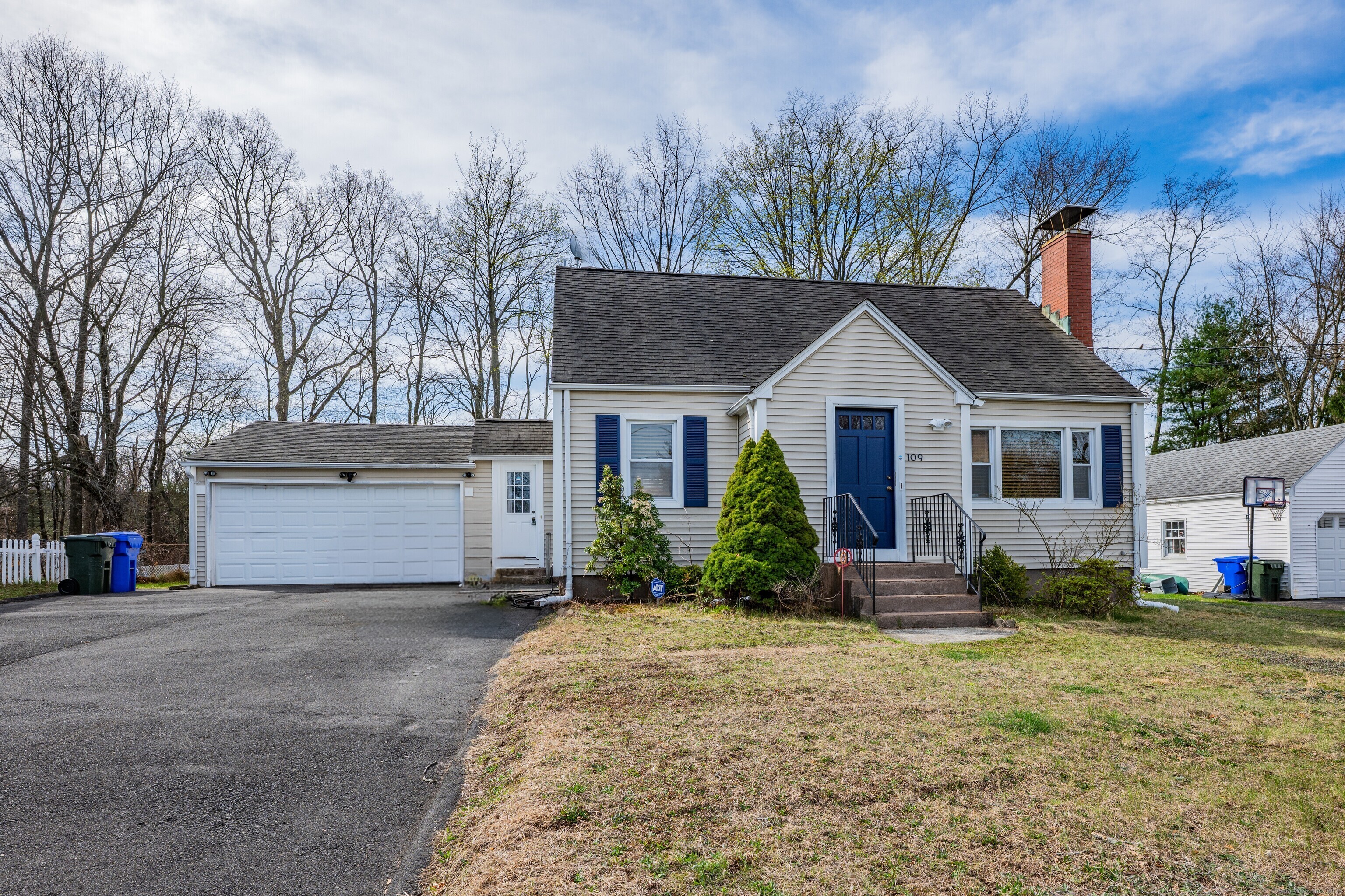 Property Photo: 109 Chester Street CT 06108