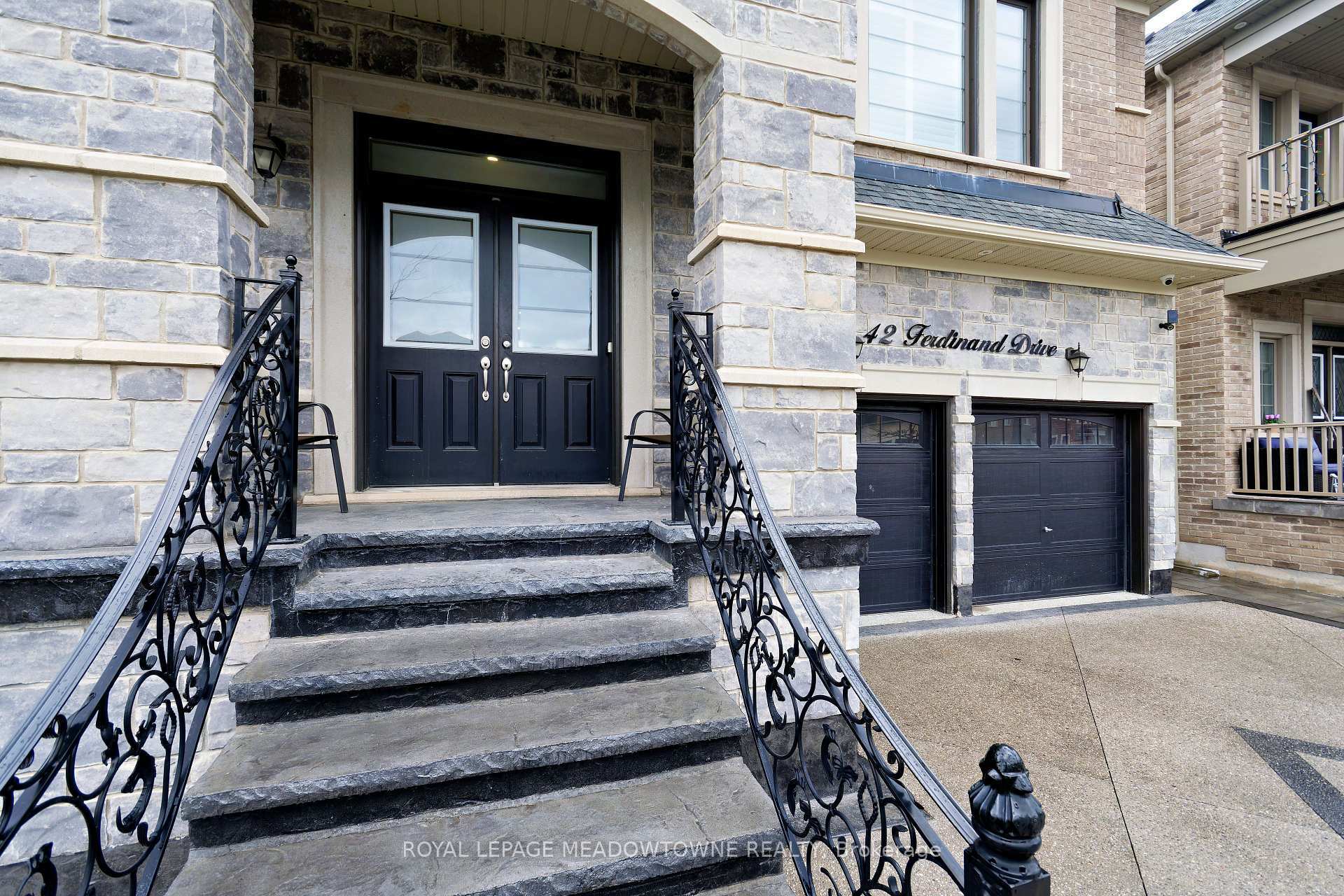 Property Photo: 42 Ferdinand Drive ON L6Y 2A5
