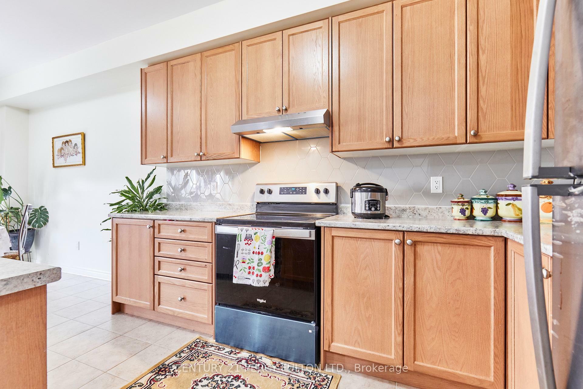 Photo de la propriété: 1205 Kettering Drive ON L1K 1A6