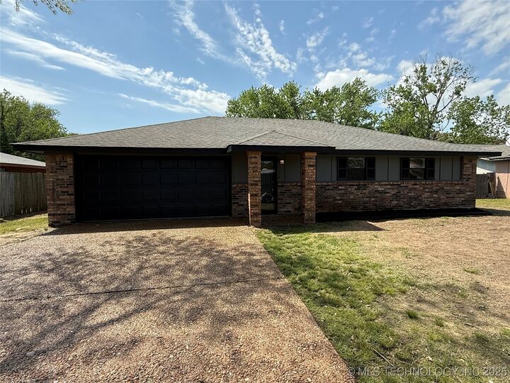 501 Woodland Hills Boulevard  Roland OK 74954 photo