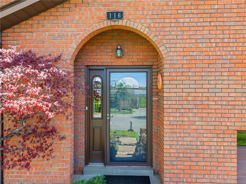 Property Photo: 116 Jackson Cir PA 15057